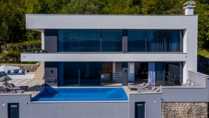 Award Design 2-bedroom Villa: heated pool & spa